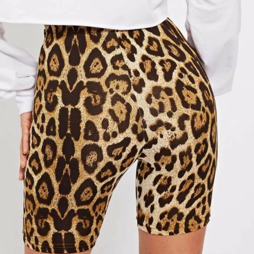 Leopard biker shorts